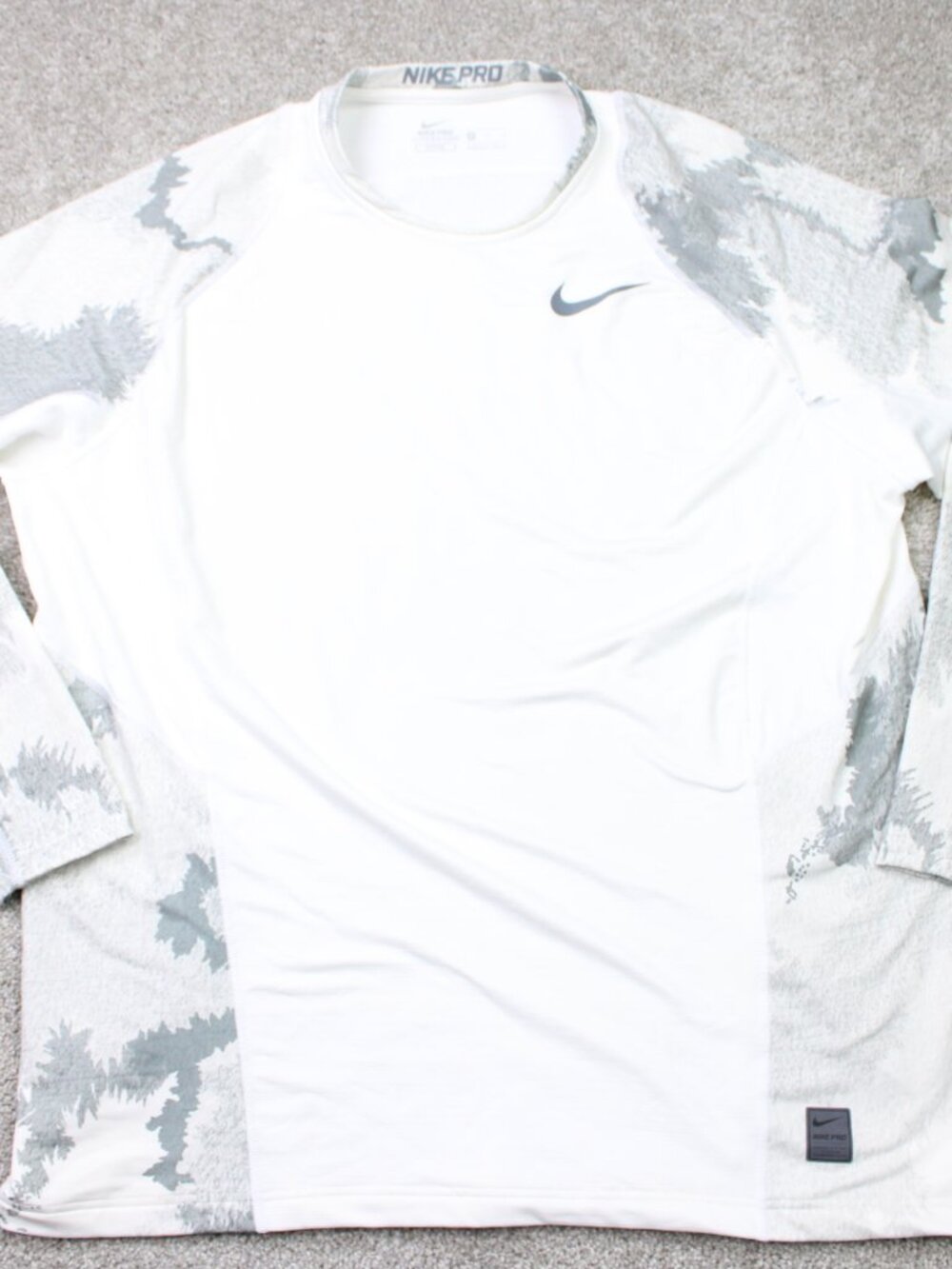Nike Pro Shirt Men 2XL XXL White/Gray Camo Hyperwarm Fitted Long Sleeve Athletic
